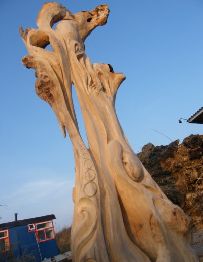 Sculptuur de Schreeuw in linde hout hoogte 1.3 meter
